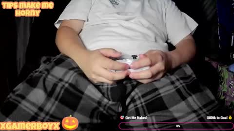 Snapshot of xgamerboyx chatting on October 11, 8:29 pm xgamerboyx online show from October 11, 8:29 pm