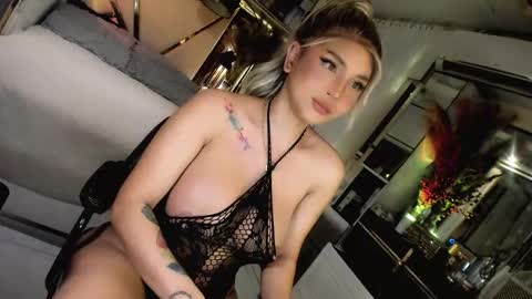 hey honey online show from November 28, 4:04 am