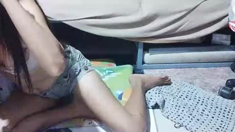 xhotskinny69x online show from September 18, 9:28 pm