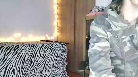   Samara online show from January 5, 9:14 pm