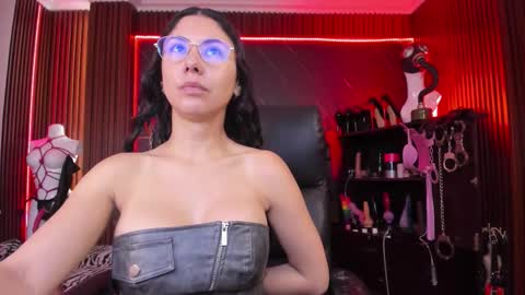 XiaQueen   I M online show from October 28, 11:25 am