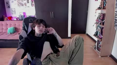 xIce Boy online show from June 1, 2:08 pm