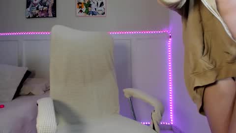 Xime online show from February 9, 1:53 am