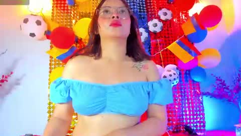 tifanny  online show from June 24, 6:51 pm