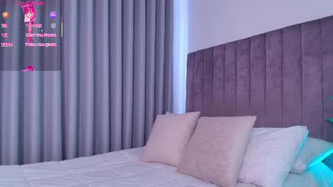 Snapshot of ximelopez1 chatting on July 28, 8:52 pm XIMENA LOPEZ online show from July 28, 8:52 pm