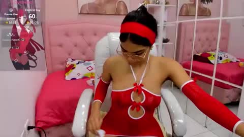 Ximena Ruiz  online show from November 27, 1:13 pm