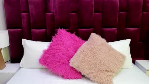 Xime  online show from December 3, 3:03 am