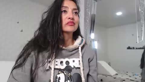 ximena suarez online show from February 27, 4:20 am