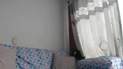 Snapshot of ximenaa_suarez chatting on October 2, 2:13 pm ximena suarez online show from October 2, 2:13 pm