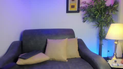 ximenasalazar online show from December 17, 10:44 am