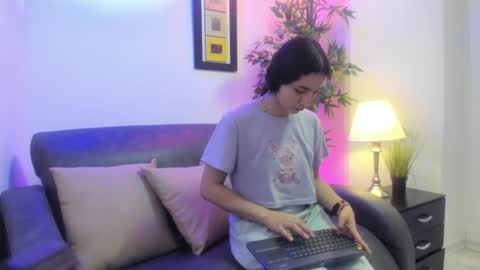 ximenasalazar online show from December 29, 10:34 am