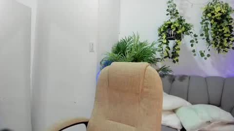 ximenasalazar online show from September 10, 10:48 am