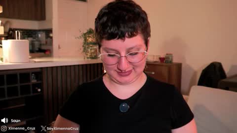 Snapshot of ximenna_cruz_ chatting on September 15, 10:10 pm Xime Independent Artist online show from September 15, 10:10 pm