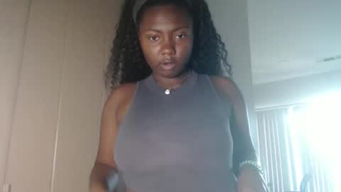 Ximora online show from March 14, 1:27 pm