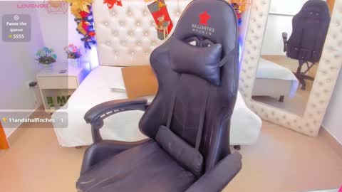 xiomara_cortes online show from December 15, 7:31 pm