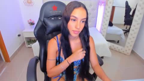 xiomara_cortes online show from February 17, 7:10 pm