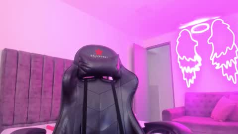 xiomara_cortes online show from November 25, 12:43 am