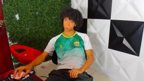 xion_ez online show from October 22, 8:52 pm