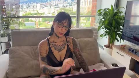 xisisxx online show from October 25, 7:41 pm