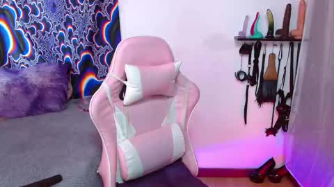 Snapshot of xizette_rotic chatting on October 2, 5:09 pm xizette online show from October 2, 5:09 pm