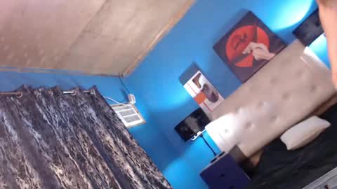 Snapshot of xkaytlyn_whitexx chatting on April 22, 6:16 am Seductive Kaylyn online show from April 22, 6:16 am