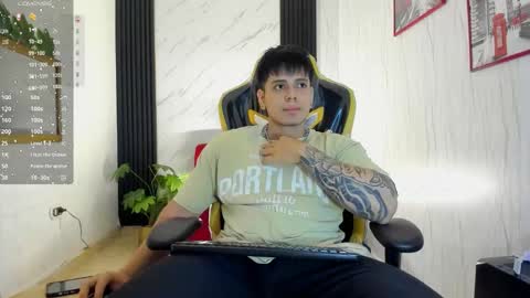      online show from November 22, 12:15 pm