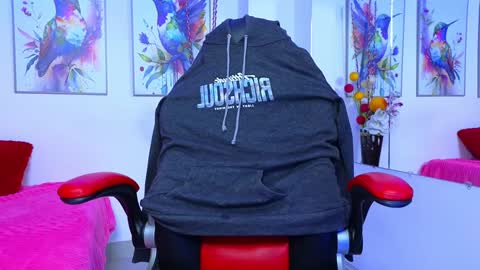 welcome friends online show from January 18, 3:42 am