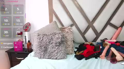 Snapshot of xladyluna chatting on February 20, 4:29 pm xladyluna online show from February 20, 4:29 pm