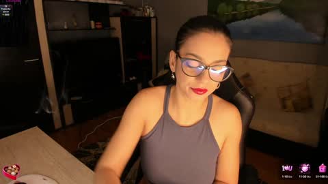 Lara online show from December 16, 10:13 pm