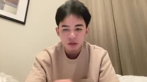 Snapshot of xluminous chatting on February 16, 1:27 pm MIKAEL online show from February 16, 1:27 pm