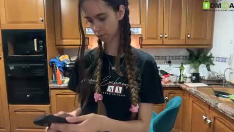 Extreme Couple online show from June 9, 8:53 pm