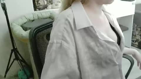 Snapshot of xmilagrosxs chatting on March 25, 1:39 pm xMilagrosxs online show from March 25, 1:39 pm