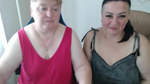 Snapshot of xmollyjanex chatting on September 12, 7:19 am XMollyJaneX online show from September 12, 7:19 am