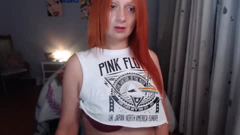 Snapshot of xnathashax1 chatting on September 23, 10:57 pm luciana online show from September 23, 10:57 pm