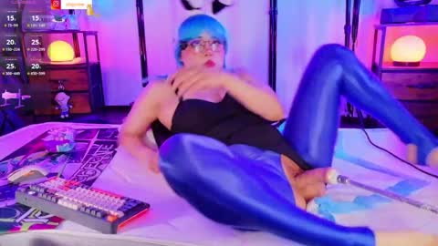 Nixy Crow online show from June 7, 5:44 am