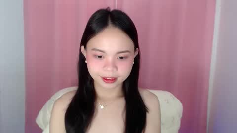 nathalie online show from April 22, 4:41 pm