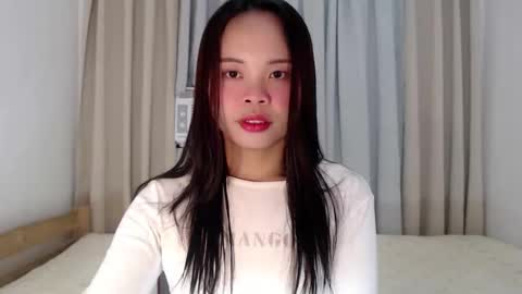 nathalie online show from June 8, 4:29 pm