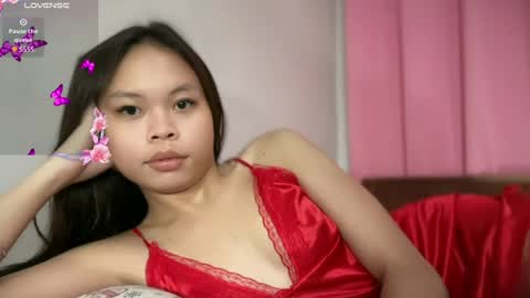 nathalie online show from August 4, 6:54 pm