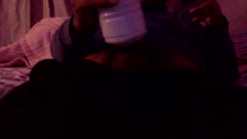 Snapshot of xob3n chatting on December 16, 8:41 am Alejandro FullMoon online show from December 16, 8:41 am