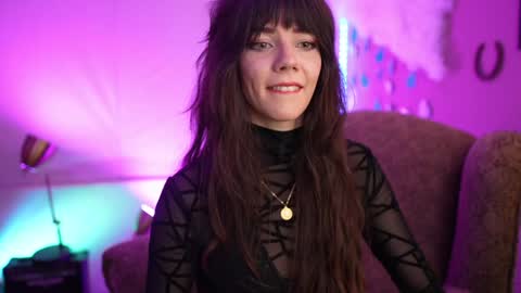 Bella Bondai online show from December 4, 6:55 am