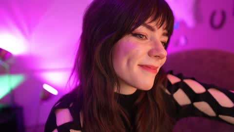 Bella Bondai online show from December 7, 9:39 am
