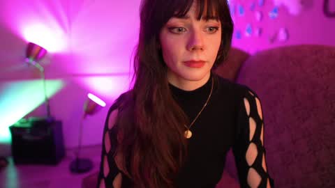 Bella Bondai online show from December 7, 12:45 pm