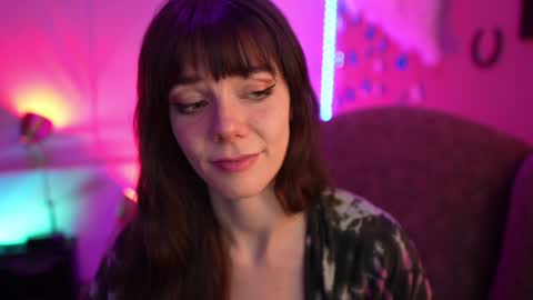 Bella Bondai online show from December 12, 7:41 am