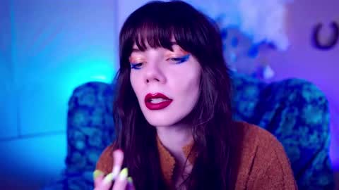 Bella Bondai online show from September 25, 5:22 am