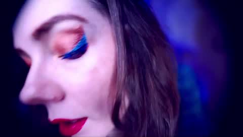 Bella Bondai online show from July 24, 4:32 am
