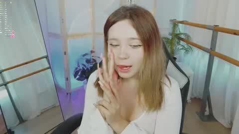 Milana online show from September 26, 7:12 am