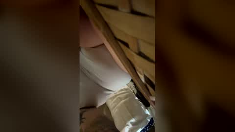 xohoneyb online show from February 19, 10:55 am