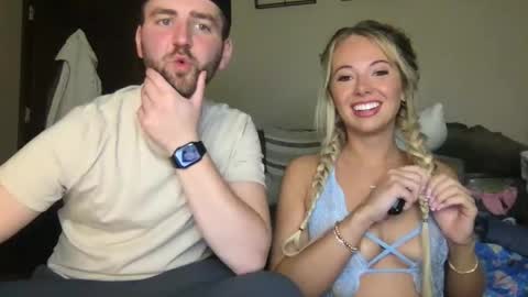 xoprincesspeachxo online show from November 4, 1:05 am