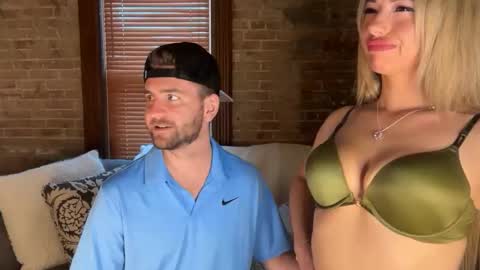xoprincesspeachxo online show from May 27, 11:46 pm