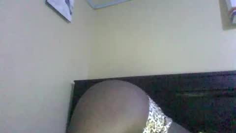 Snapshot of xoxo_last chatting on October 6, 8:23 am xoxo_last online show from October 6, 8:23 am